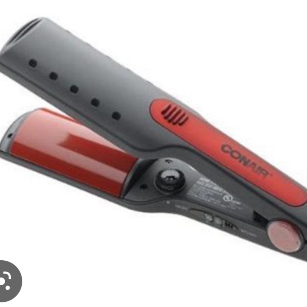 CONAIR S3CS instant heat 2” wet dry flat iron